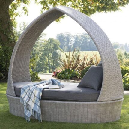 outdoor wicker canopy daybed for Garden, patio, terrace by Sundecor Outdoor Furniture