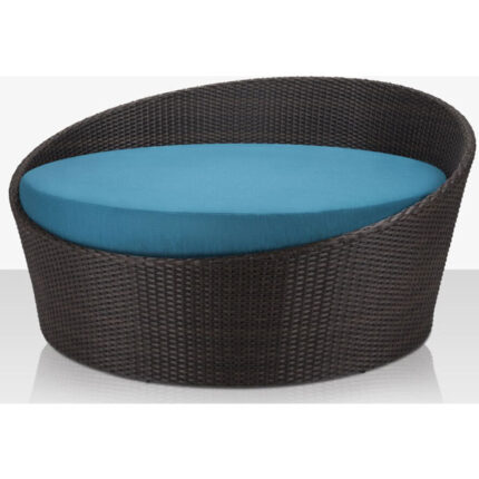 Outdoor Wicker Daybed for Garden, patio, terrace, poolside, restaurant, resort, bar, club by Sundecor Outdoor Furniture