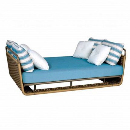 Outdoor Braid & Rope Daybed for garden, patio, poolside, resort, farmhouse by Sundecor Outdoor Furniture