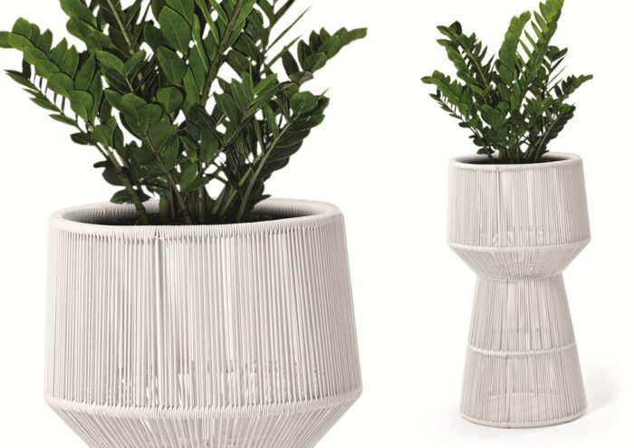 Outdoor Furniture Braid & Rope planters by Sundecor outdoor Furniture