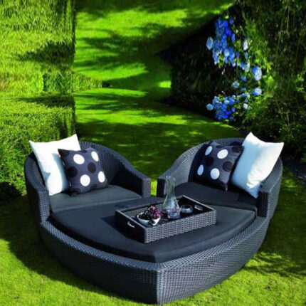 Outdoor Wicker Daybed for Garden, patio, terrace, poolside, restaurant, resort, farmhouse by Sundecor Outdoor Furniture